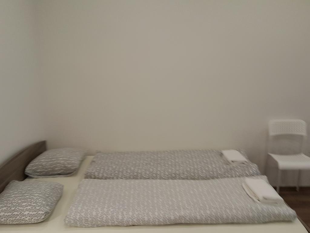 Apartman 4 You Westend Boedapest Kamer foto